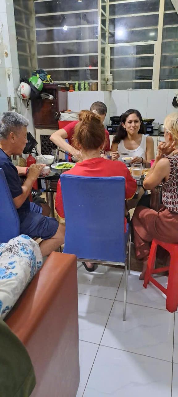 Saigonnais Homestay Хошимин Экстерьер фото
