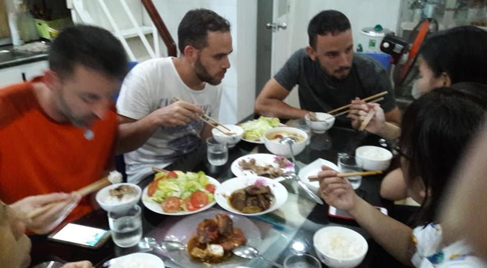 Saigonnais Homestay Хошимин Экстерьер фото